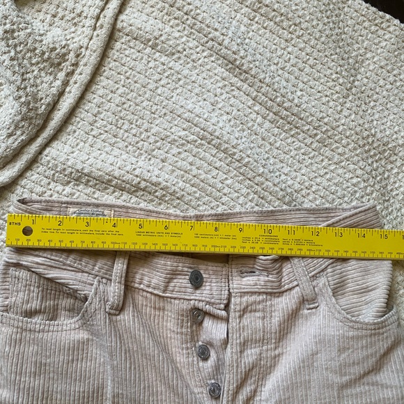 LEVIS RIBCAGE TAN corduroy PANTS - Picture 5 of 6